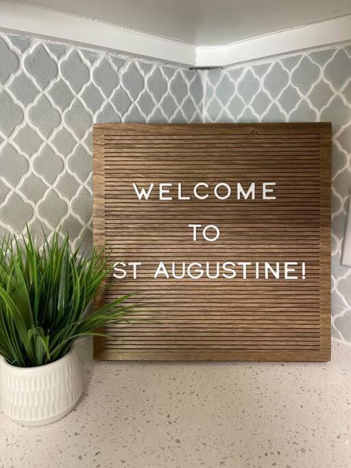 New Modern Bungalow Close To Downtown! Fully Fenced Yard St. Augustine Exterior photo